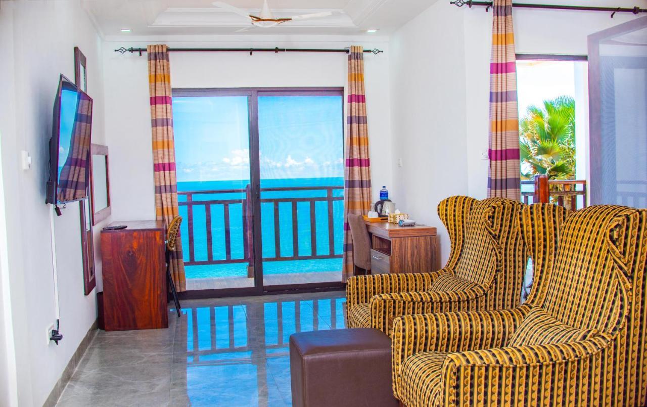 סרקונדה Majula Boutique Hotel מראה חיצוני תמונה